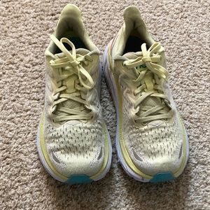 Hoka Clifton 8- Sweet Corn Size 8